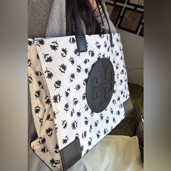 Authentic TORY BURCH Floral LOGO Leather/ soft canvas magnetic  LG tote - Picture 9 of 10
